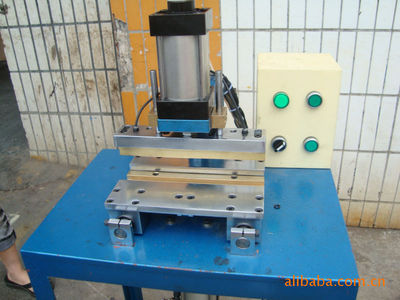 【供應(yīng)片皮機(jī)廠家直銷量多優(yōu)惠】?jī)r(jià)格,廠家,圖片,片皮機(jī),東莞市振飛皮革機(jī)械-